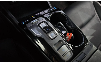 Hyundai Tucson Gasoline 1.6 Turbo 2WD Modern - автомобили, коли, обяви за нови и употребявани 8