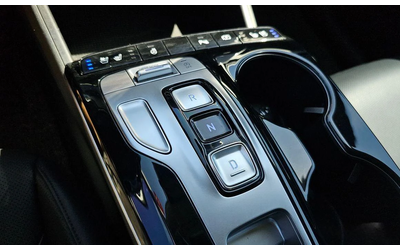 Hyundai Tucson Gasoline 1.6 Turbo 2WD Premium - автомобили, коли, обяви за нови и употребявани 8