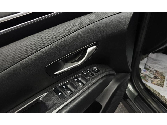 Hyundai Tucson Gasoline 1.6 Turbo 2WD Premium - автомобили, коли, обяви за нови и употребявани 12