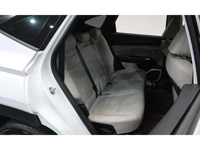 Hyundai Tucson Diesel 2.0 2WD Inspiration - автомобили, коли, обяви за нови и употребявани 11