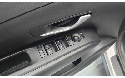 Hyundai Tucson Diesel 2.0 2WD Modern * НАЙ-ДОБРА ЦЕНА В БЪЛГАРИЯ* - автомобили, коли, обяви за нови и употребявани 11