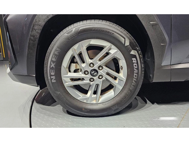 Hyundai Tucson Gasoline 1.6 Turbo 2WD Modern - автомобили, коли, обяви за нови и употребявани 4