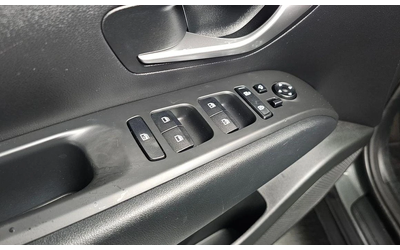 Hyundai Tucson Diesel 2.0 2WD Premium * НАЙ-ДОБРА ЦЕНА В БЪЛГАРИЯ - автомобили, коли, обяви за нови и употребявани 13