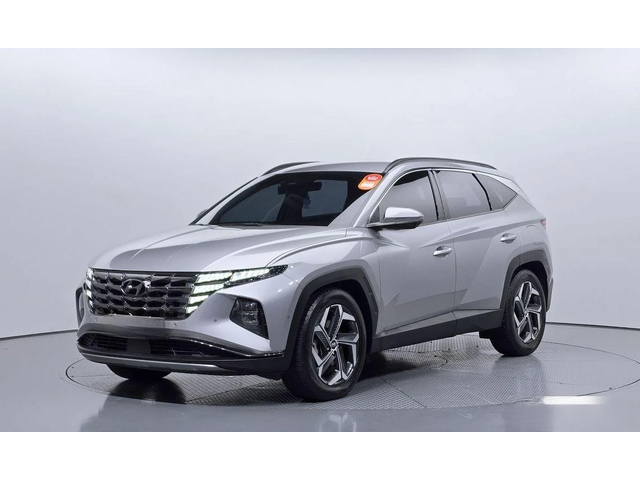 Hyundai Tucson Diesel 2.0 2WD Inspiration - автомобили, коли, обяви за нови и употребявани 0
