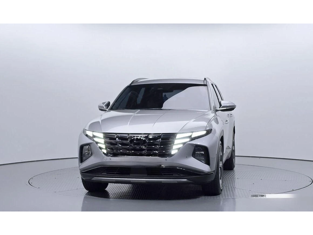 Hyundai Tucson Diesel 2.0 2WD Inspiration - автомобили, коли, обяви за нови и употребявани 2