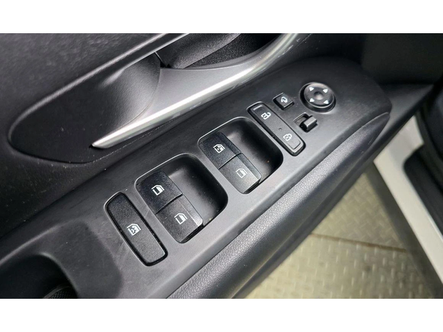 Hyundai Tucson Diesel 2.0 2WD Modern * НАЙ-ДОБРА ЦЕНА В БЪЛГАРИЯ* - автомобили, коли, обяви за нови и употребявани 13