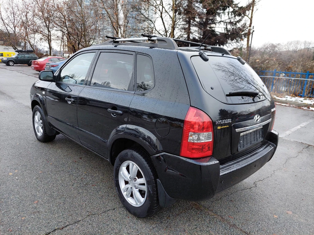 Hyundai Tucson 2, 0i  ГАЗ/БЕНЗИН - автомобили, коли, обяви за нови и употребявани 3