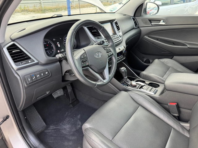 Hyundai Tucson -2.0CRDI-PREMIUM-4X4-FULL PACK - автомобили, коли, обяви за нови и употребявани 14