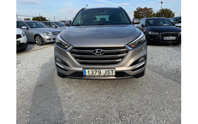 Hyundai Tucson -2.0CRDI-PREMIUM-4X4-FULL PACK - автомобили, коли, обяви за нови и употребявани 8