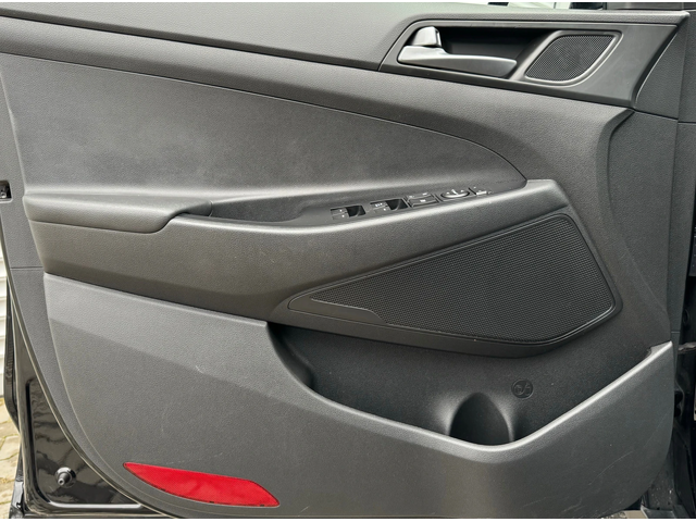 Hyundai Tucson 1, 7crdi 116ps, 6ck, темпо, мулти, борд, клима, 6b - автомобили, коли, обяви за нови и употребявани 14