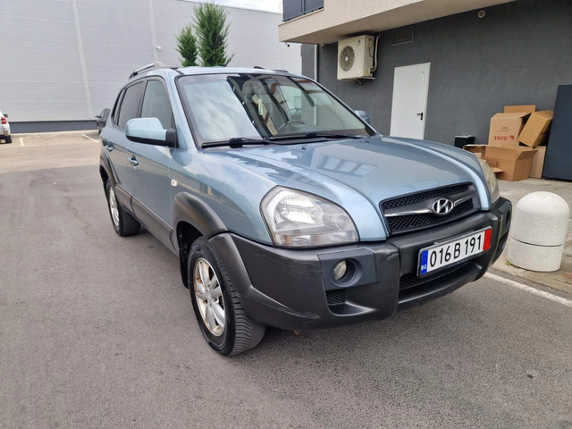 Hyundai Tucson 2.0 / 136 к.с. - автомобили, коли, обяви за нови и употребявани 0