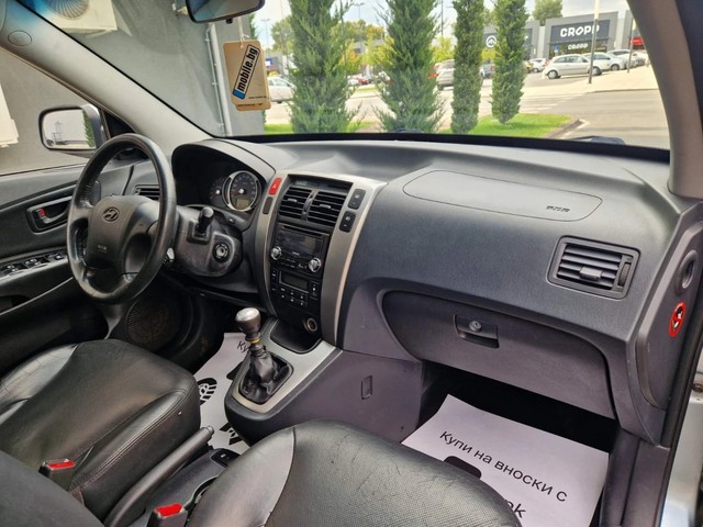 Hyundai Tucson 2.0 / 136 к.с. - автомобили, коли, обяви за нови и употребявани 7