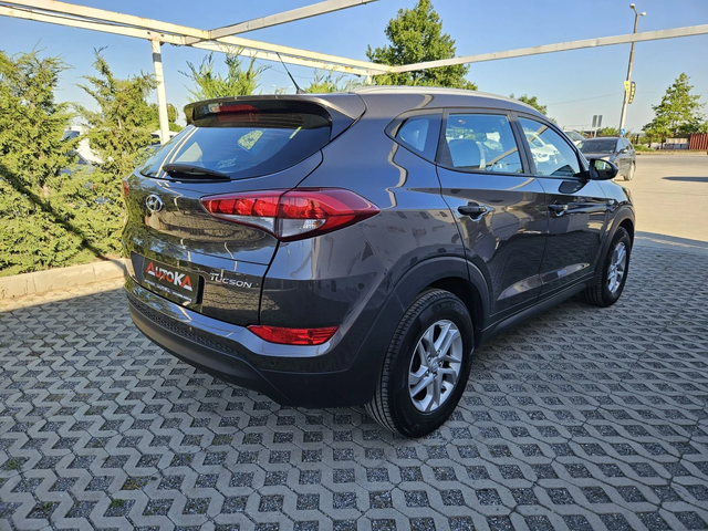 Hyundai Tucson 1.7CRDI-116kc= 149.000km= 6СКОРОСТИ= СЕРВИЗНА ИСТО - автомобили, коли, обяви за нови и употребявани 2