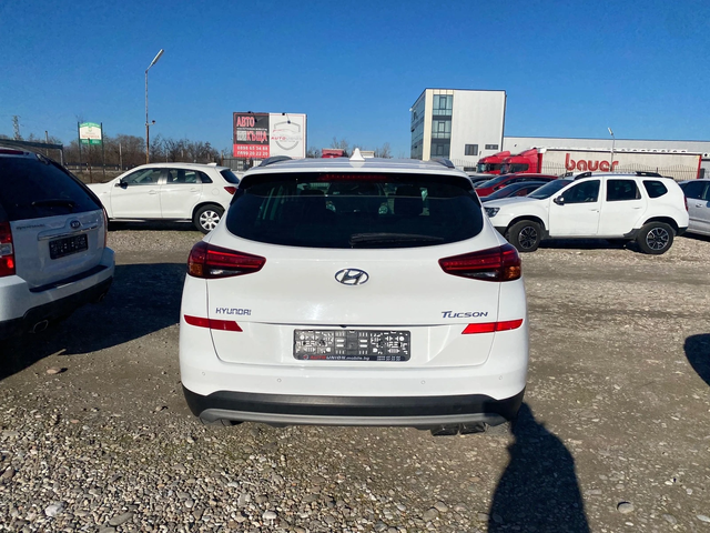 Hyundai Tucson 1.6 CRDI - автомобили, коли, обяви за нови и употребявани 5