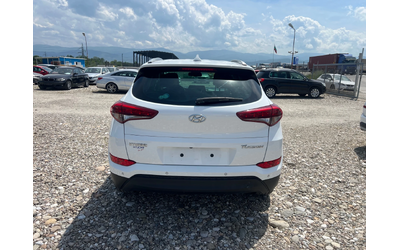 Hyundai Tucson 1.7 CRDI X POSIBLE - автомобили, коли, обяви за нови и употребявани 6