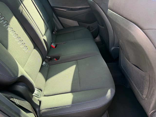 Hyundai Tucson 1.7 CRDI X POSIBLE - автомобили, коли, обяви за нови и употребявани 13