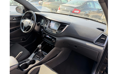 Hyundai Tucson 1.7 CRDI X POSIBLE - автомобили, коли, обяви за нови и употребявани 14