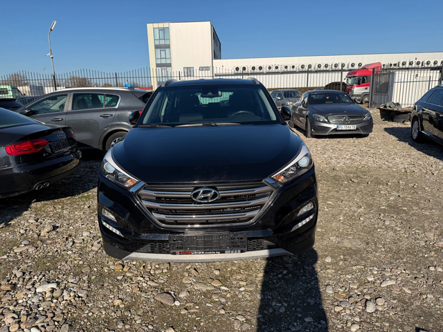 Hyundai Tucson 1.7 CRDI X POSIBLE - автомобили, коли, обяви за нови и употребявани 1