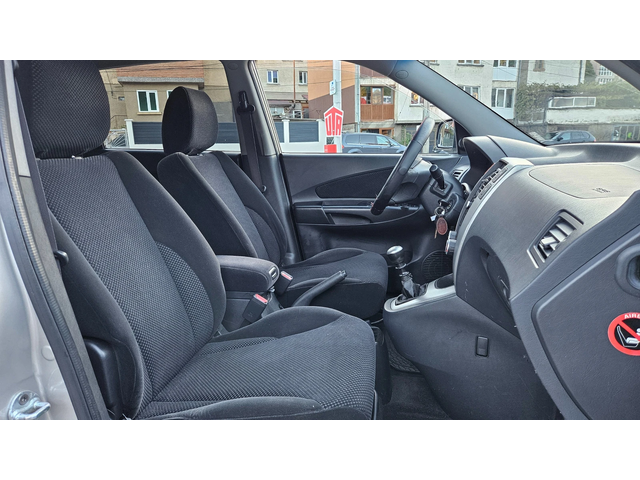 Hyundai Tucson 2.0 Crdi FACELIFT/6skorosti/Klimatik - автомобили, коли, обяви за нови и употребявани 12