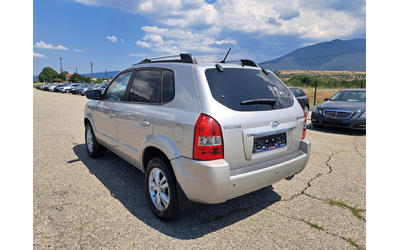 Hyundai Tucson 2, 0i  g-pl - автомобили, коли, обяви за нови и употребявани 6