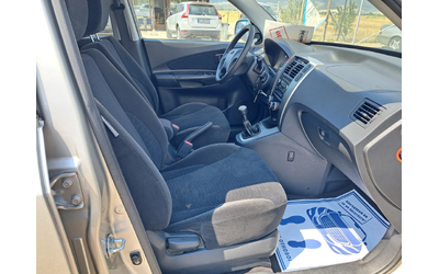 Hyundai Tucson 2, 0i  g-pl - автомобили, коли, обяви за нови и употребявани 8