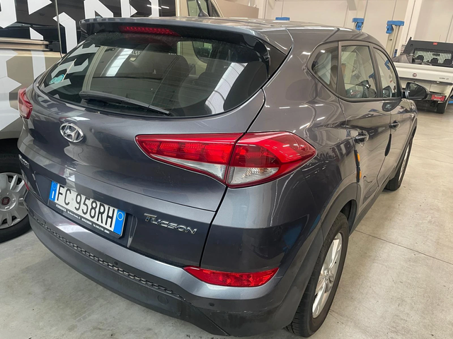 Hyundai Tucson 1.7 Diesel 76000 км!! - автомобили, коли, обяви за нови и употребявани 15