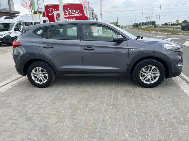 Hyundai Tucson 1.7 Diesel 76000 км!! - автомобили, коли, обяви за нови и употребявани 3
