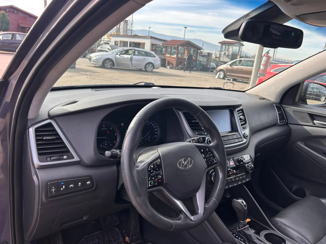 Hyundai Tucson 2.0CRDI 4WD AVTOMAT/NAVI/KAMERA/KOJA/PANORAMA FULL - автомобили, коли, обяви за нови и употребявани 12