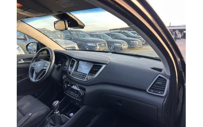 Hyundai Tucson 1.7CRDI NAVI/KAMERA EURO 6 - автомобили, коли, обяви за нови и употребявани 9