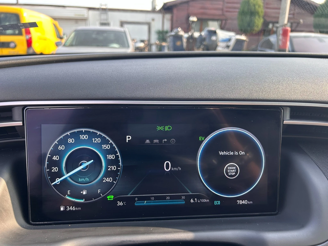 Hyundai Tucson 1.6i HYBRID 4X4 NAVI/PANORAMA FULL EURO 6 7800KM!! - автомобили, коли, обяви за нови и употребявани 16