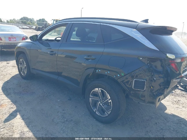 Hyundai Tucson HYBRID BLUE - автомобили, коли, обяви за нови и употребявани 3