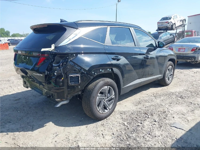 Hyundai Tucson HYBRID BLUE - автомобили, коли, обяви за нови и употребявани 5