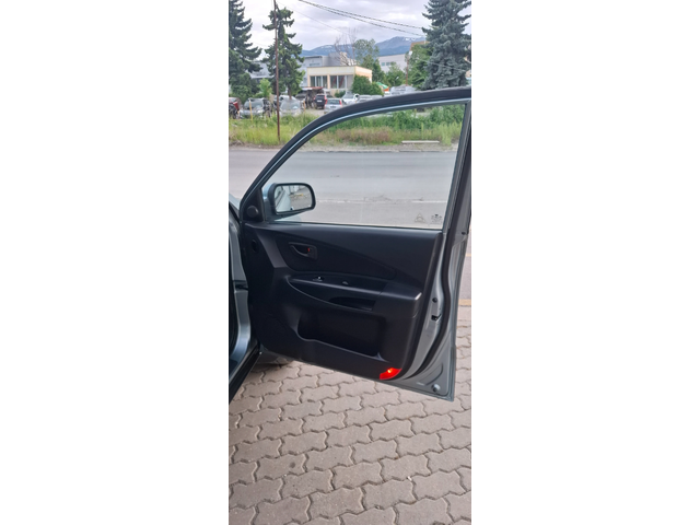 Hyundai Tucson 2.0crdi 141kc 4х4 6скорости - автомобили, коли, обяви за нови и употребявани 9