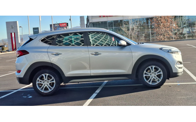 Hyundai Tucson 2.0 Awd 184kc Line  Xenon Led Aвтоматик!! - автомобили, коли, обяви за нови и употребявани 7