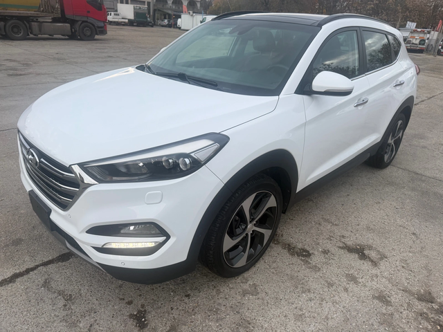 Hyundai Tucson 2.0 CRDI 4x4 - автомобили, коли, обяви за нови и употребявани 0