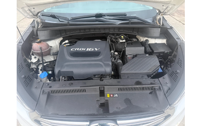 Hyundai Tucson 2.0 CRDI 4x4 - автомобили, коли, обяви за нови и употребявани 16