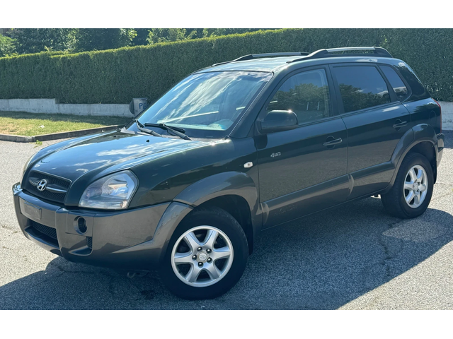 Hyundai Tucson 2.0CRDI/112кс - автомобили, коли, обяви за нови и употребявани 0