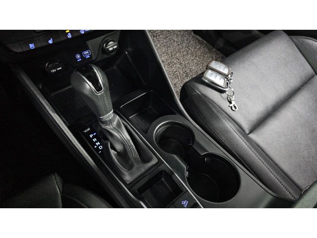 Hyundai Tucson 2.0 4WD MODERN autogeorge.com - автомобили, коли, обяви за нови и употребявани 7