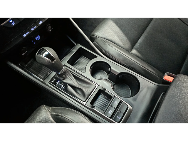 Hyundai Tucson 2.0 4WD STYLE autogeorge.com - автомобили, коли, обяви за нови и употребявани 8