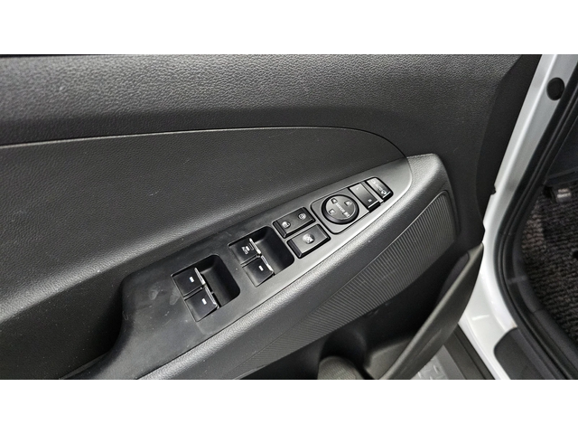 Hyundai Tucson 2.0 4WD MODERN autogeorge.com - автомобили, коли, обяви за нови и употребявани 15