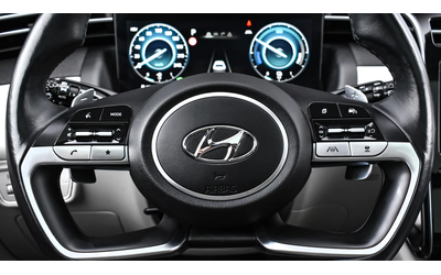 Hyundai Tucson 1.6 T-GDi PREMIUM Plug-in Hybrid 4x4 Automatic - автомобили, коли, обяви за нови и употребявани 8