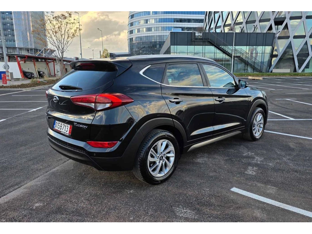 Hyundai Tucson 1.7CRDI/141kc/Aвтоматик/2WD/Xpossible - автомобили, коли, обяви за нови и употребявани 3