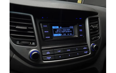 Hyundai Tucson 2.0 4Wd Style - автомобили, коли, обяви за нови и употребявани 15