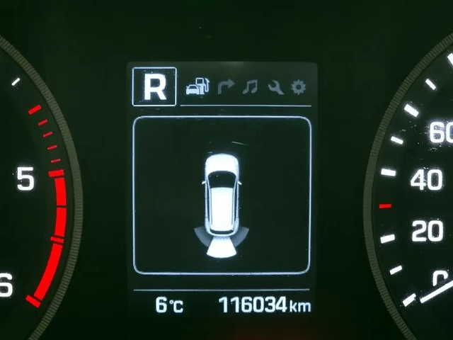 Hyundai Tucson Diesel 2.0 4Wd Style Special - автомобили, коли, обяви за нови и употребявани 15