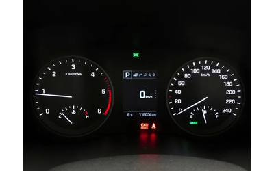 Hyundai Tucson Diesel 2.0 4Wd Style Special - автомобили, коли, обяви за нови и употребявани 7