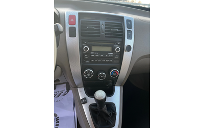 Hyundai Tucson 2.0i-140-GAS-4x4-ITALIA - автомобили, коли, обяви за нови и употребявани 14