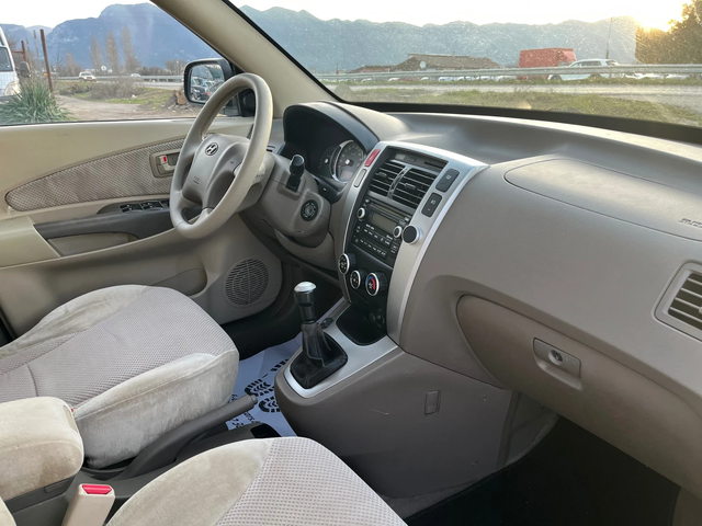 Hyundai Tucson 2.0i-140-GAS-4x4-ITALIA - автомобили, коли, обяви за нови и употребявани 4