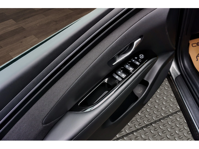 Hyundai Tucson 1.6 PHEV 4WD EXE  PANO * ПАМЕТ* * ОБДУХВАНЕ* - автомобили, коли, обяви за нови и употребявани 4