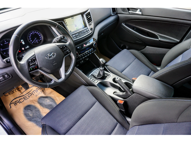 Hyundai Tucson II 1.7CRDI XPOSSIBLE - автомобили, коли, обяви за нови и употребявани 7