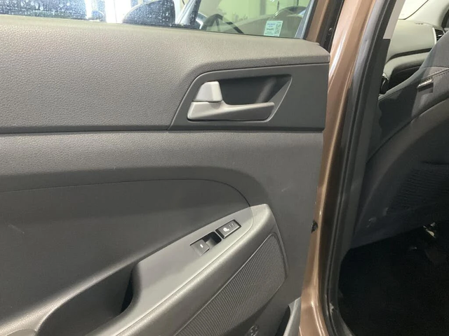 Hyundai Tucson SE* AWD* ПОДГРЕВИ* КАМЕРА* - автомобили, коли, обяви за нови и употребявани 15